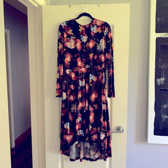 🇨🇦 Beautiful high low dress - Canada made - Picture 1 of 8